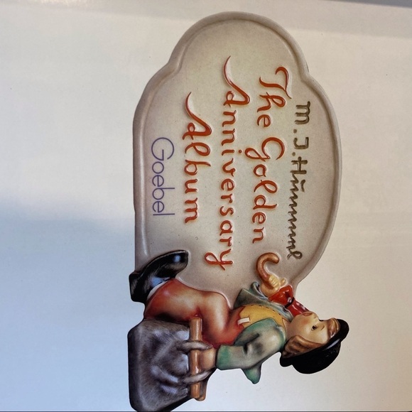 VINTAGE HUMMEL GOLDEN ANNIVERSARY HARDBACK BOOK - Picture 12 of 16